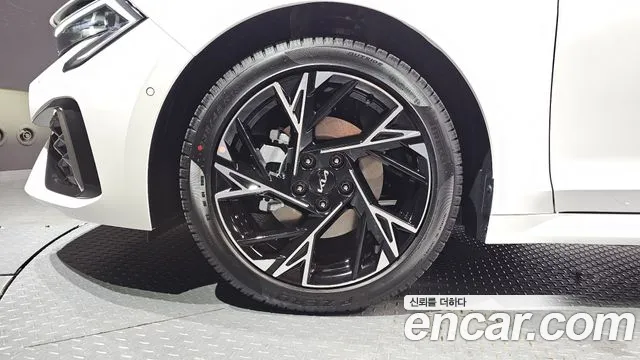 Kia K5 Новый K5 3 поколение — Фото автомобиля 5