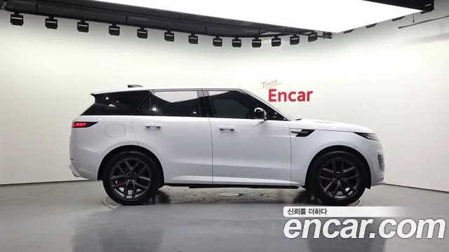 Land Rover Range Rover Sport Generation 3 — Фото автомобиля 5