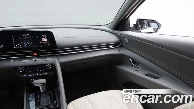 Hyundai Avante CN7 — Фото автомобиля 12