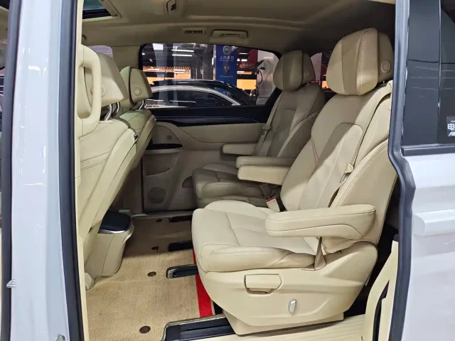 Buick Buick GL8 2023 ES Landmaster Exclusive — Фото автомобиля 6