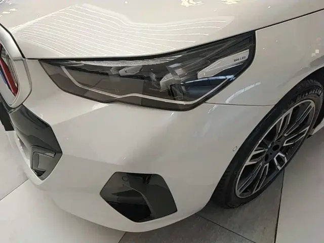 BMW 5 Series — Фото автомобиля 23