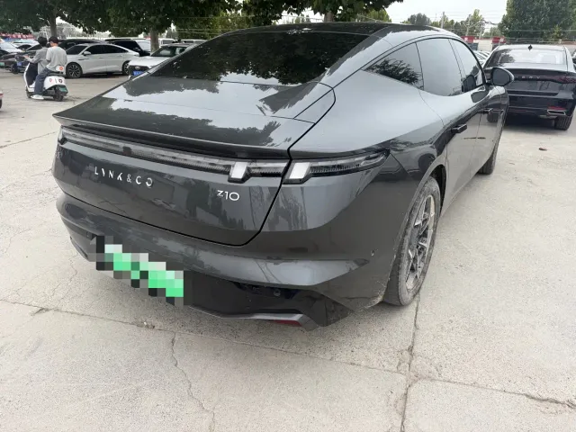 Lynk & Co Z10 — Фото автомобиля 6