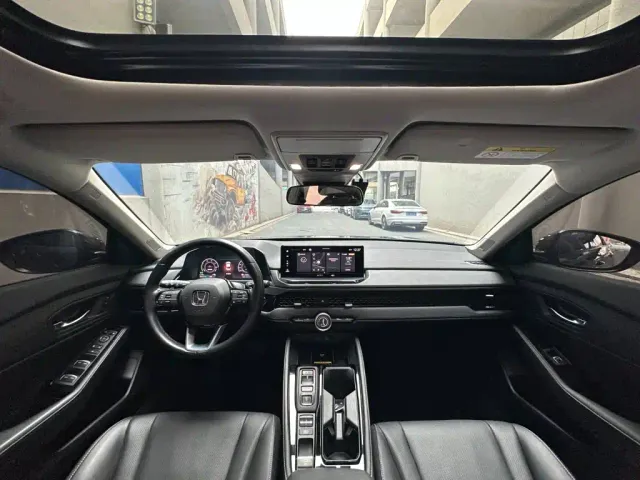 Honda Accord — Фото автомобиля 11