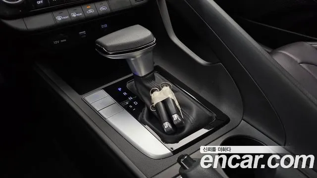 Hyundai Avante — Фото автомобиля 9