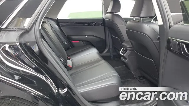 Hyundai Grandeur GN7 — Фото автомобиля 12
