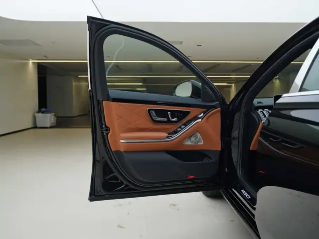 Mercedes-Benz Maybach S-Class — Фото автомобиля 15