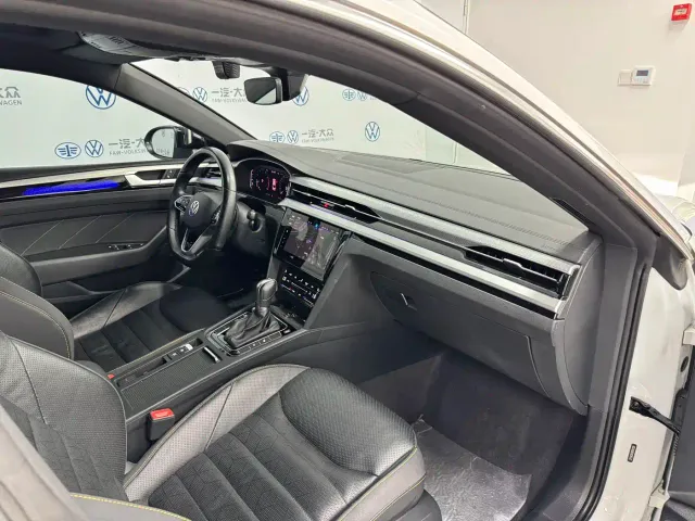 Volkswagen CC — Фото автомобиля 10
