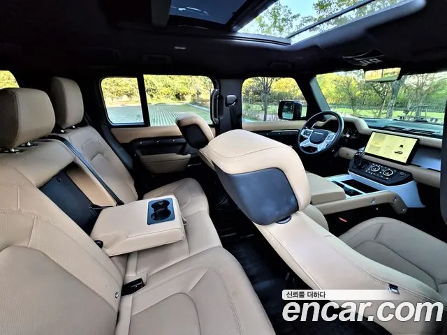 Land Rover Defender L663 — Фото автомобиля 7