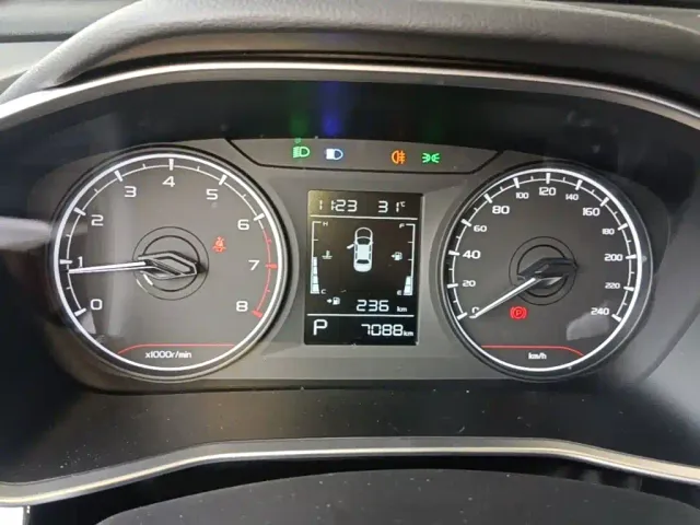 Geely Binyue 2025 1.5L CVT Super Edition MAX — Фото автомобиля 11