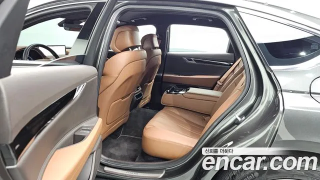 Genesis G80 Бензин 2.5 турбо 2WD — Фото автомобиля 9