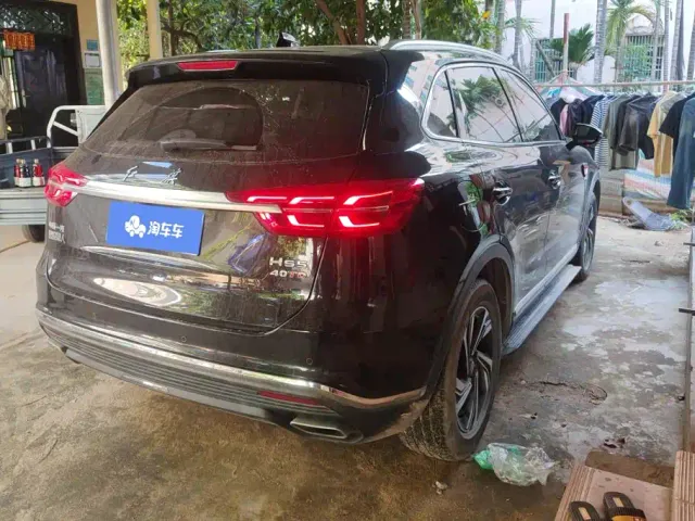 Hongqi HS5 — Фото автомобиля 3