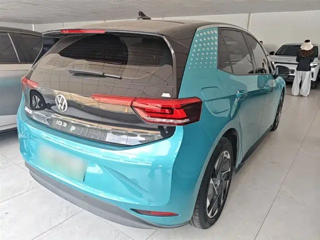 Volkswagen ID.3 — Фото автомобиля 6