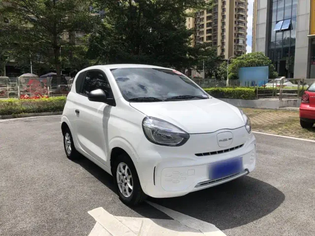 Roewe Clever — Фото автомобиля 12