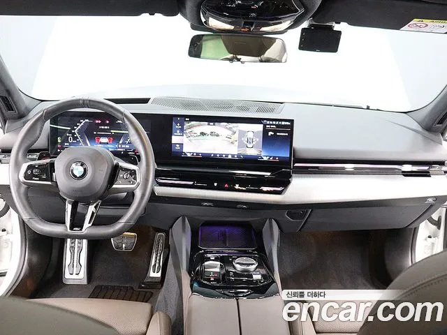 BMW 5-Series — Фото автомобиля 14
