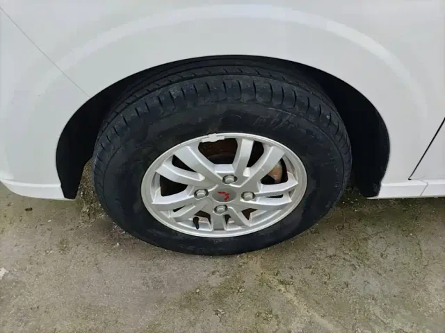 Wuling Hongguang — Фото автомобиля 22