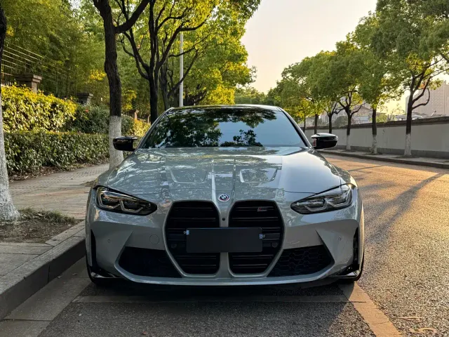 BMW M4 — Фото автомобиля 2