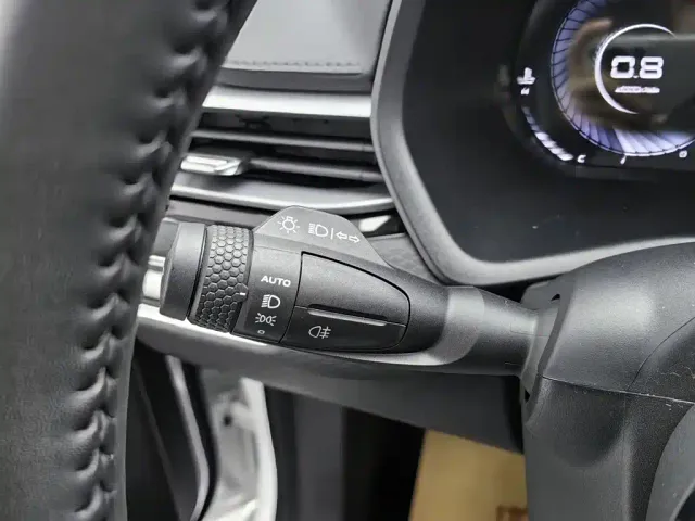 Geely Emgrand — Фото автомобиля 21