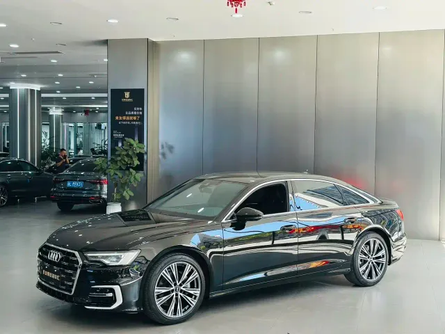 Фотография автомобиля — Audi A6L