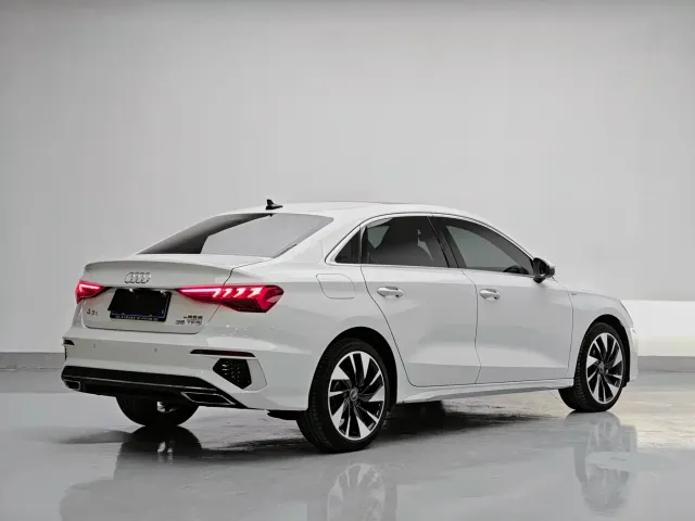 Audi A3 — Фото автомобиля 5