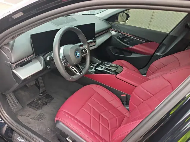BMW i5 — Фото автомобиля 11