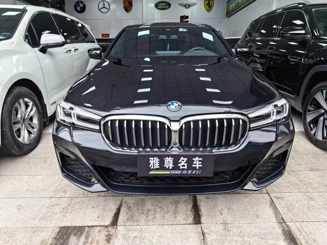 Фотография автомобиля — BMW 5 Series