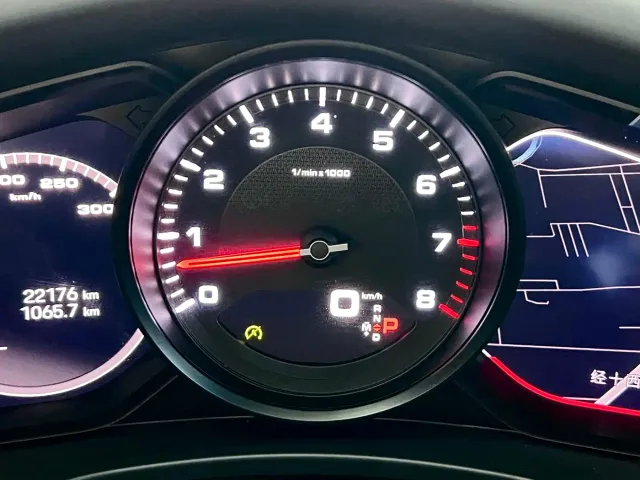 Porsche Panamera — Фото автомобиля 14