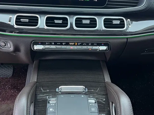 Mercedes-Benz GLE-Class — Фото автомобиля 8