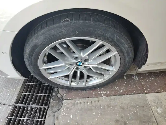 BMW 5 Series — Фото автомобиля 22