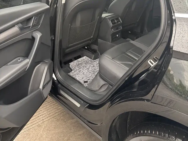 Audi Q5L — Фото автомобиля 11