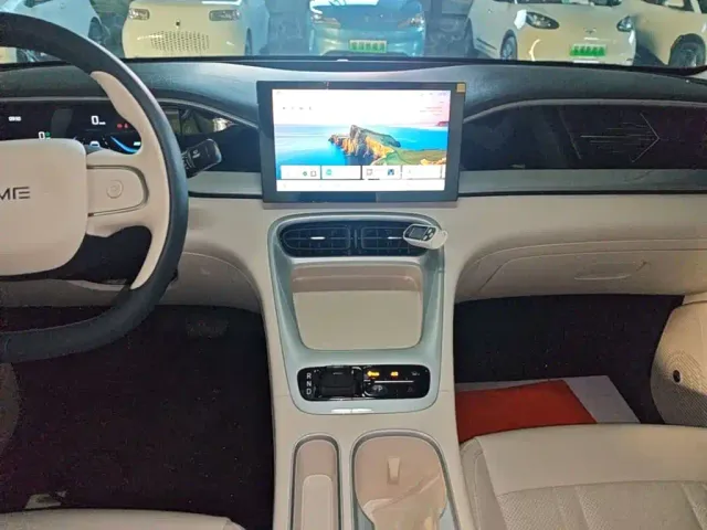 Geely Starry Wish — Фото автомобиля 12