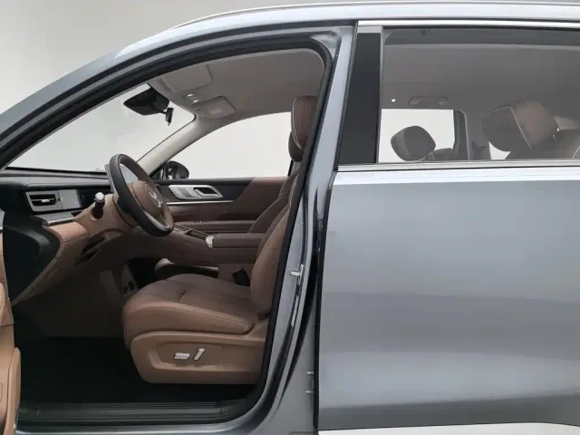 Wuling Starlight L — Фото автомобиля 10