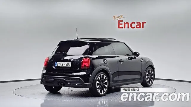 Mini Cooper — Фото автомобиля 2