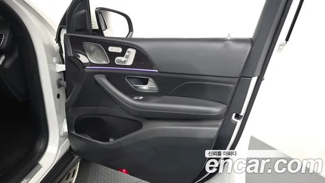 Mercedes-Benz GLE-Class — Фото автомобиля 13