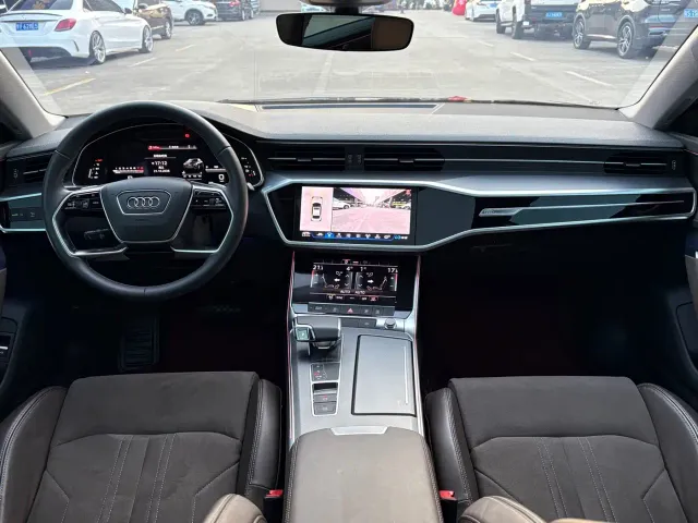 Audi A7L — Фото автомобиля 7