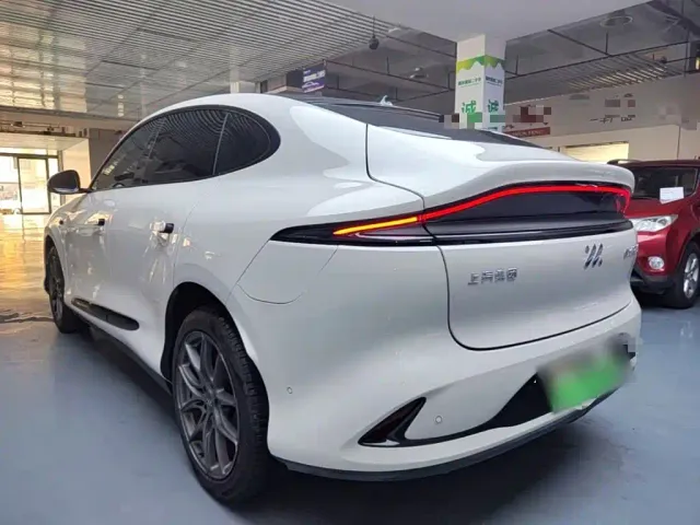 IM Motors LS6 — Фото автомобиля 4