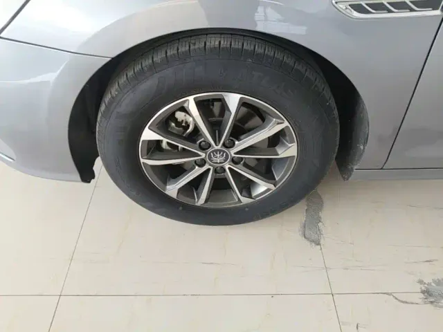 BYD Qin PLUS — Фото автомобиля 22