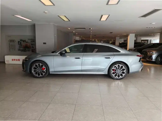 Audi A6L — Фото автомобиля 3