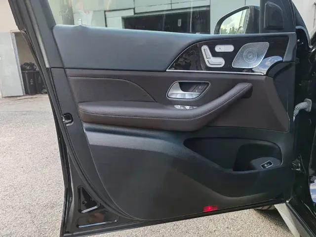 Mercedes-Benz GLE-Class — Фото автомобиля 9
