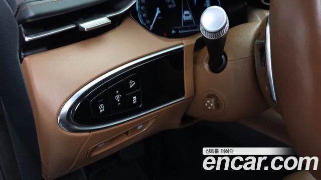 Genesis GV70 2.5T Бензин AWD — Фото автомобиля 30