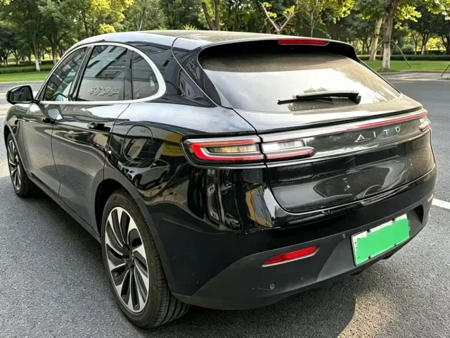 Aito M5 — Фото автомобиля 4