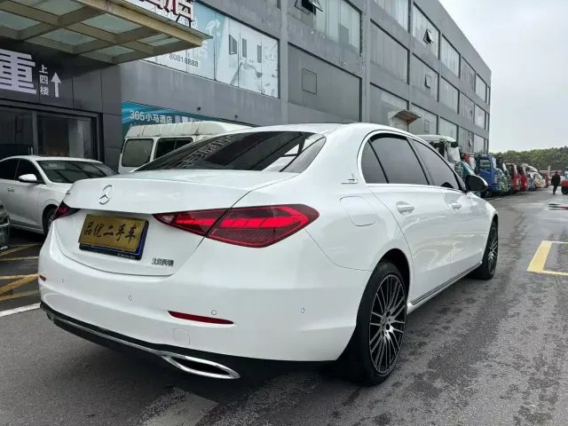 Mercedes-Benz C-Class — Фото автомобиля 2