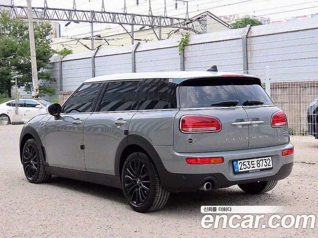 MINI Clubman — Фото автомобиля 2