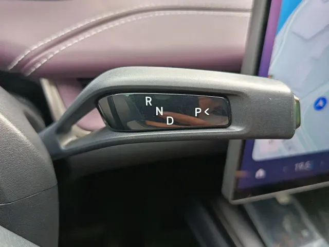 Xiaomi SU7 — Фото автомобиля 14