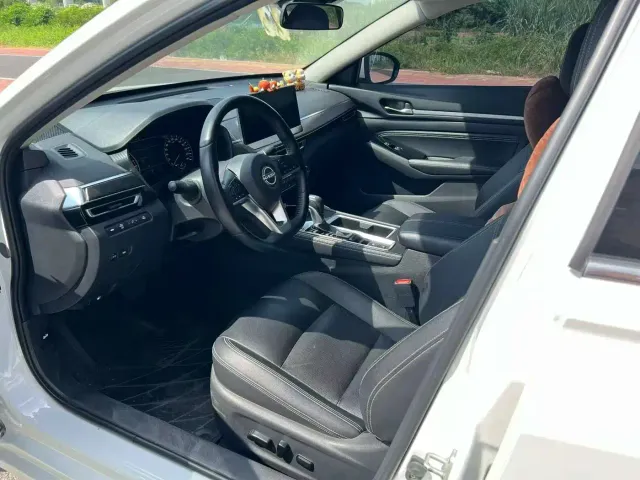 Nissan Teana — Фото автомобиля 4