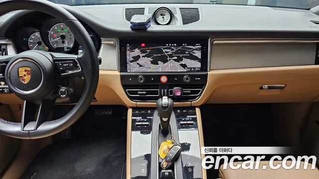 Porsche Macan — Фото автомобиля 17