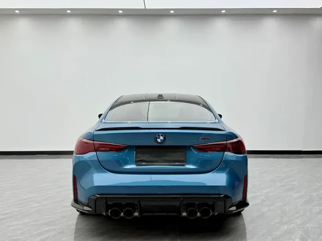 BMW M4 — Фото автомобиля 5
