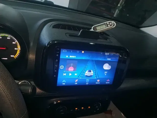 Roewe Kaiwei CLEVER 2021 302km New Four-Seat Super Edition — Фото автомобиля 12