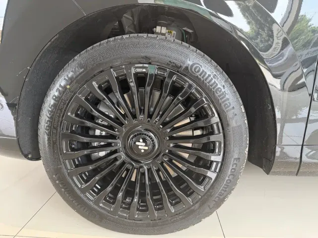 IM Motors LS8 — Фото автомобиля 13