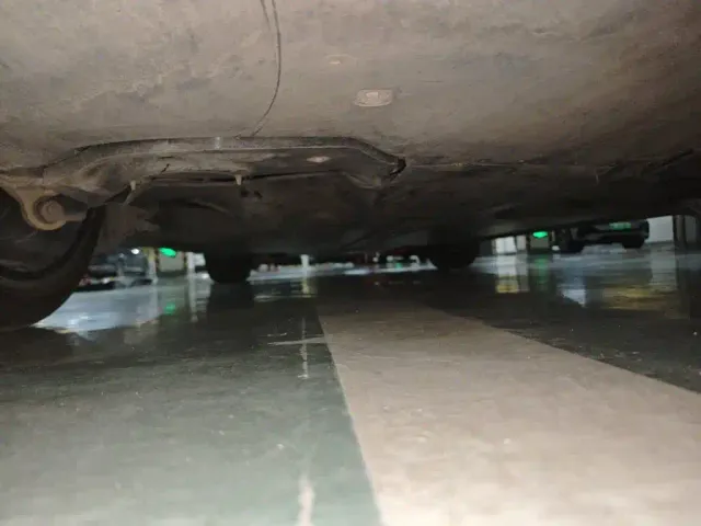 Tesla Model Y — Фото автомобиля 21