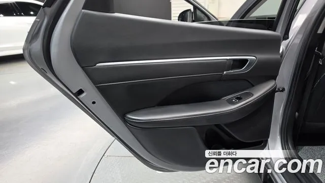 Hyundai Sonata — Фото автомобиля 14